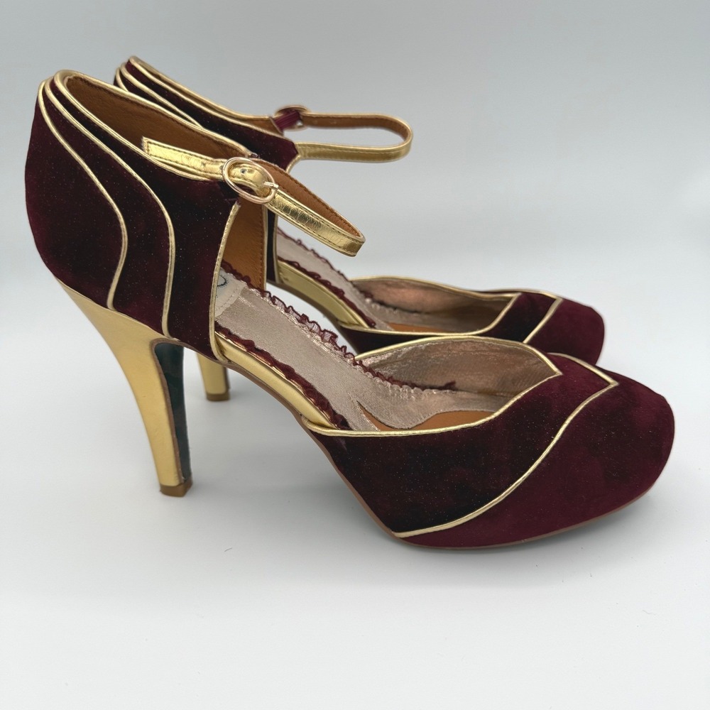 Bettie Page Ellie Shoes BP412 Ruby Velvet Gold Metallic Pinup Heels Size 10